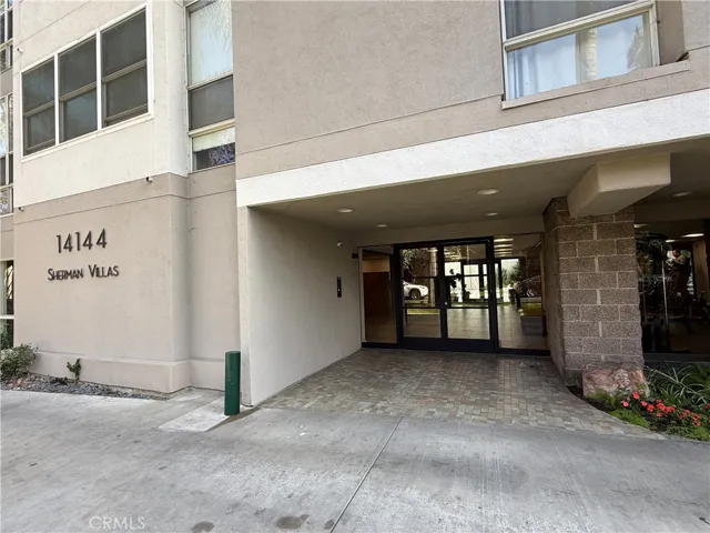 14144 Dickens 310, Sherman Oaks, California 91423