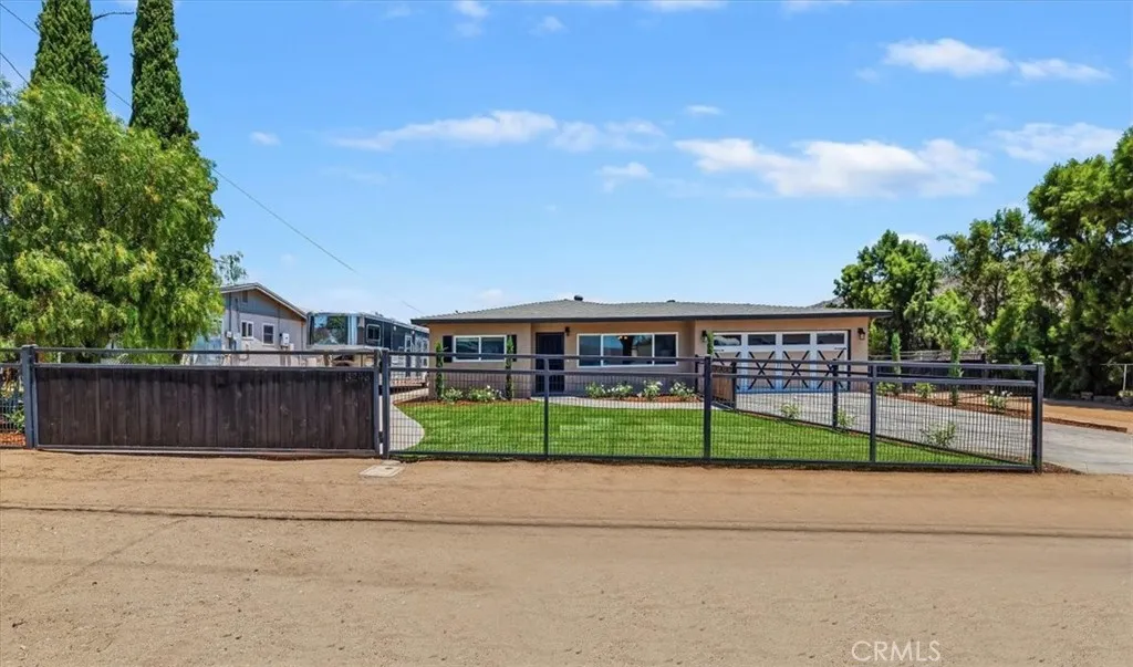 3243 Temescal, Norco, California 92860 — photo 4