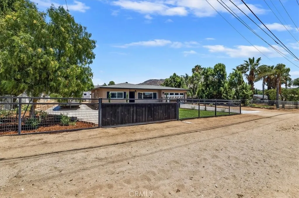 3243 Temescal, Norco, California 92860 — photo 5