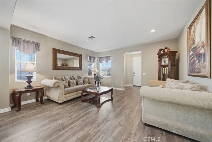 40740 Clancy Court, Murrieta, California 92562