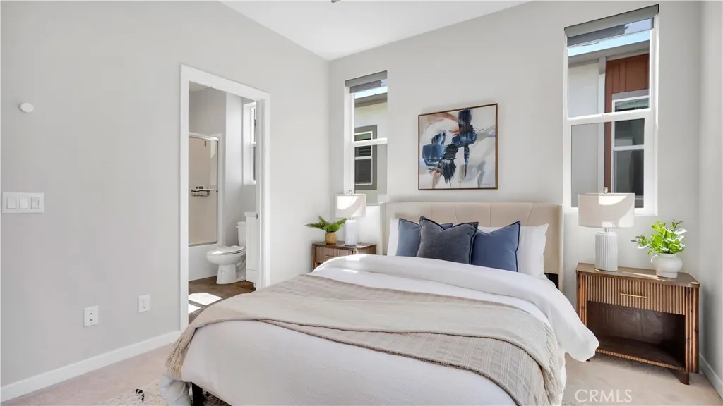 Upper Level Jr. Ensuite