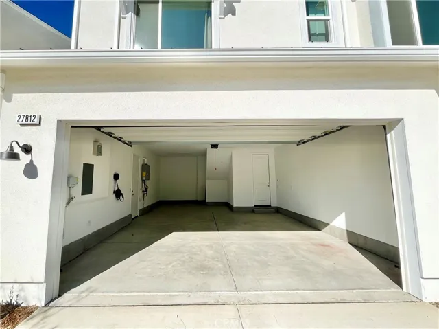 27812 Marquee Drive, Valencia, California 91381