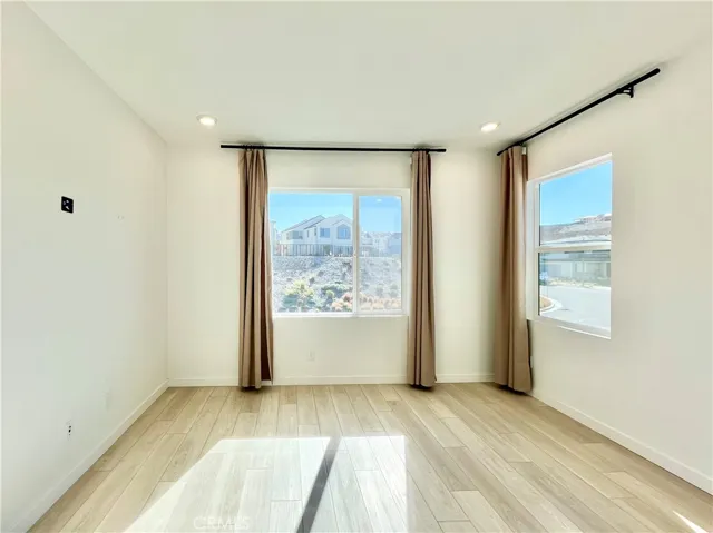 27812 Marquee Drive, Valencia, California 91381