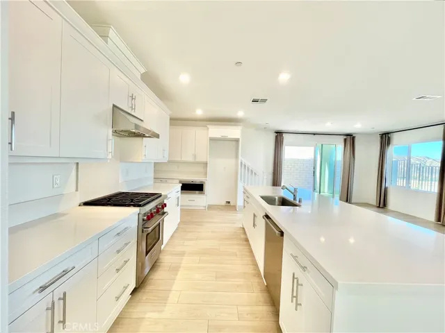 27812 Marquee Drive, Valencia, California 91381