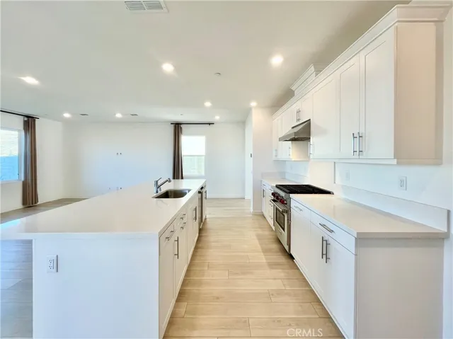 27812 Marquee Drive, Valencia, California 91381