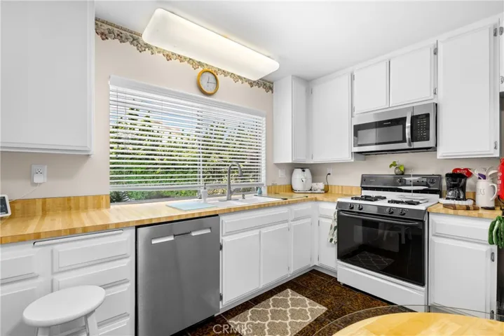 16623 Windward, Cerritos, California 90703
