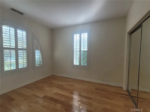 1 Saintsbury, Irvine, California 92602