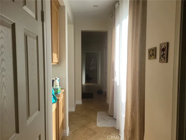 1 Saintsbury, Irvine, California 92602