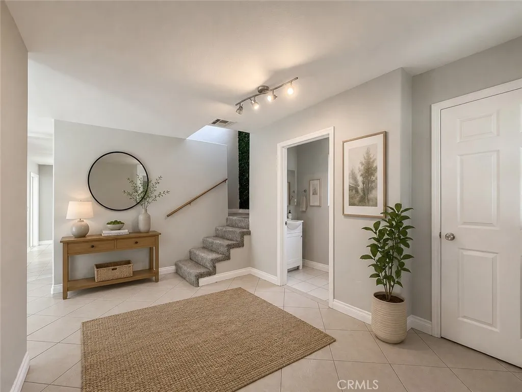 Virtually Staged Entry