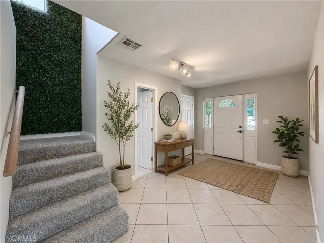 Virtually Staged Entry