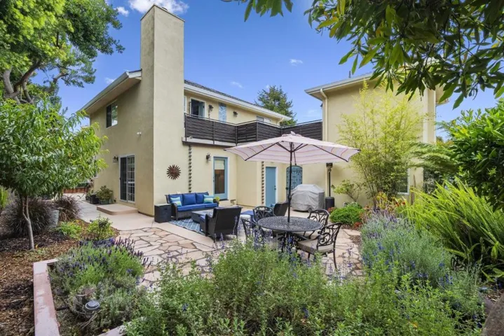 3527 Deanes Lane, Capitola, California 95010