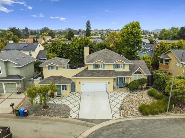 3527 Deanes Lane, Capitola, California 95010