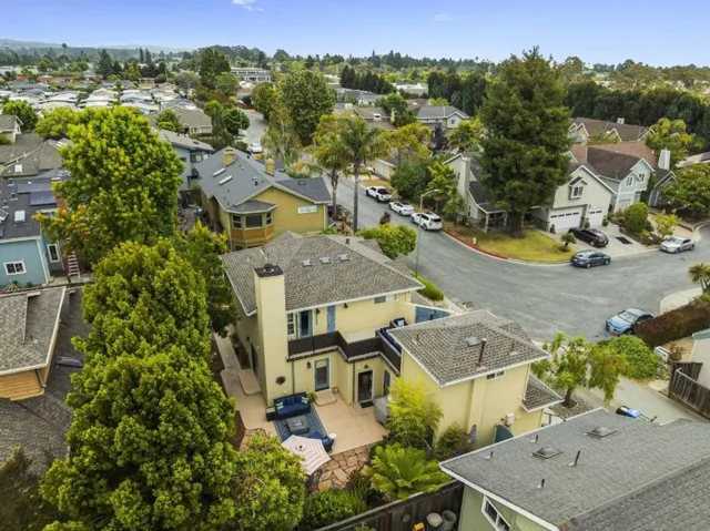 3527 Deanes Lane, Capitola, California 95010