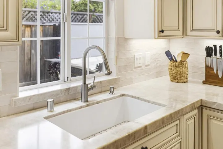 3527 Deanes Lane, Capitola, California 95010