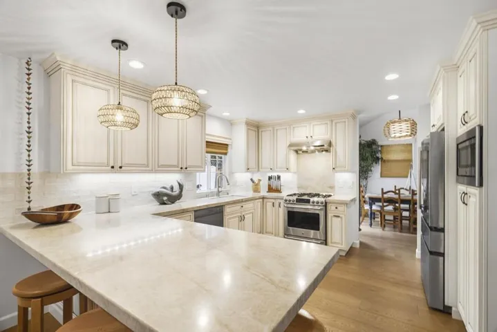 3527 Deanes Lane, Capitola, California 95010