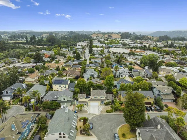 3527 Deanes Lane, Capitola, California 95010