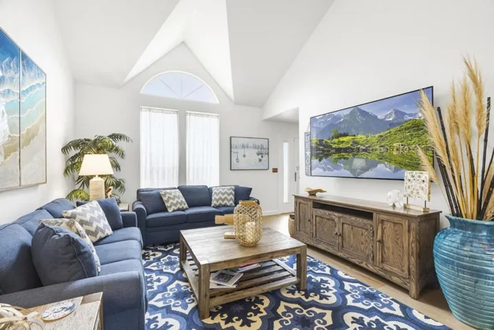 3527 Deanes Lane, Capitola, California 95010