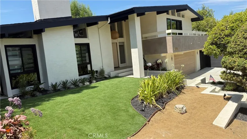 22938 Paul Revere, Calabasas, California 91302