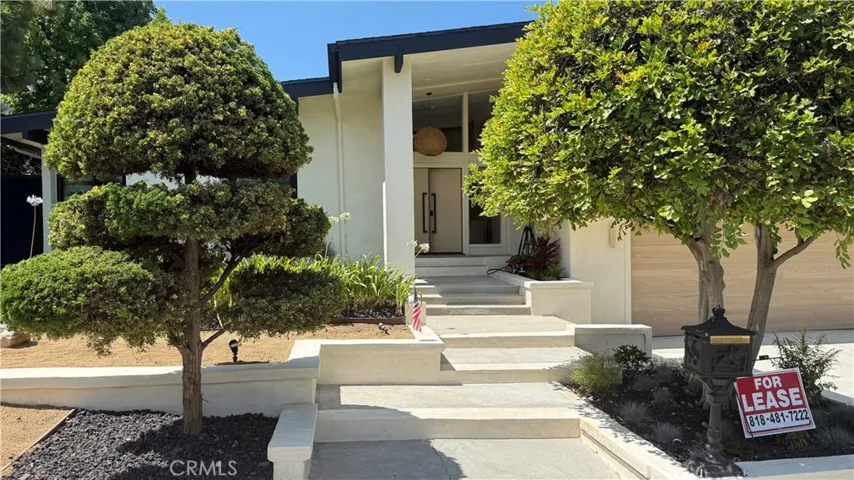 22938 Paul Revere, Calabasas, California 91302