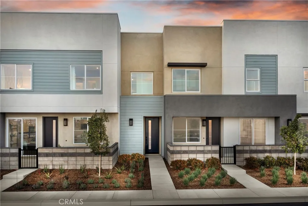 3660 S. Eichler Paseo 4