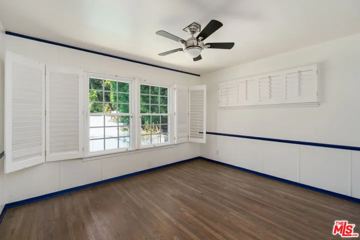 22417 Dolorosa Street, Woodland Hills, California 91367