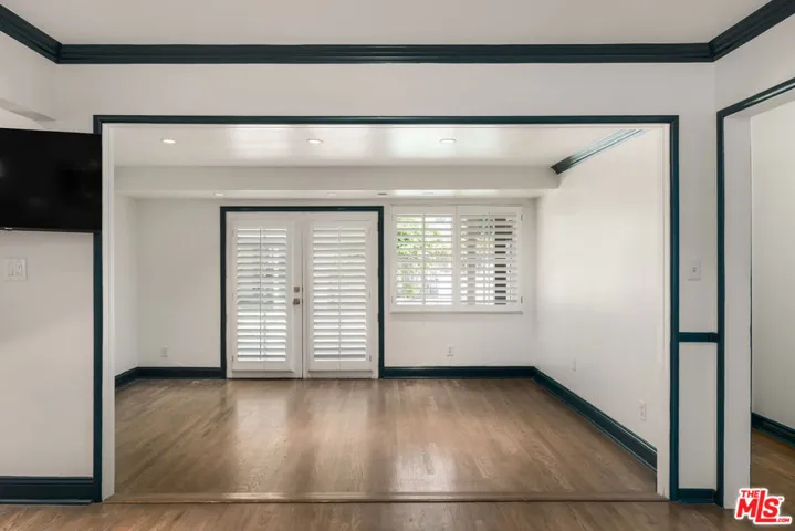 22417 Dolorosa Street, Woodland Hills, California 91367