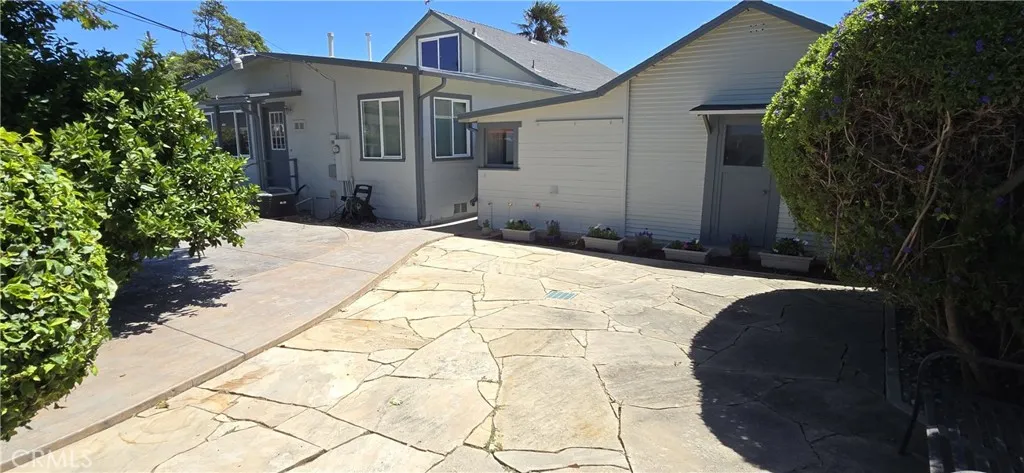 133 N G Street, Lompoc, California 93436