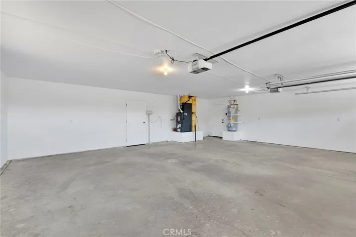 16731 Iwa Road, Apple Valley, California 92307