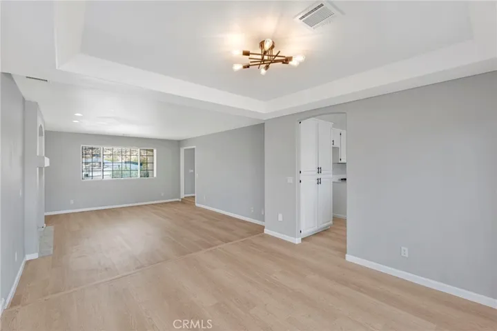 16731 Iwa Road, Apple Valley, California 92307
