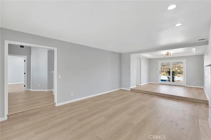 16731 Iwa Road, Apple Valley, California 92307