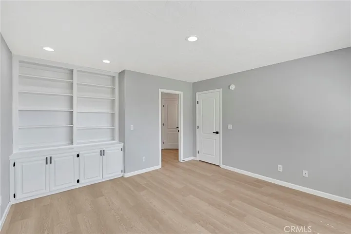16731 Iwa Road, Apple Valley, California 92307
