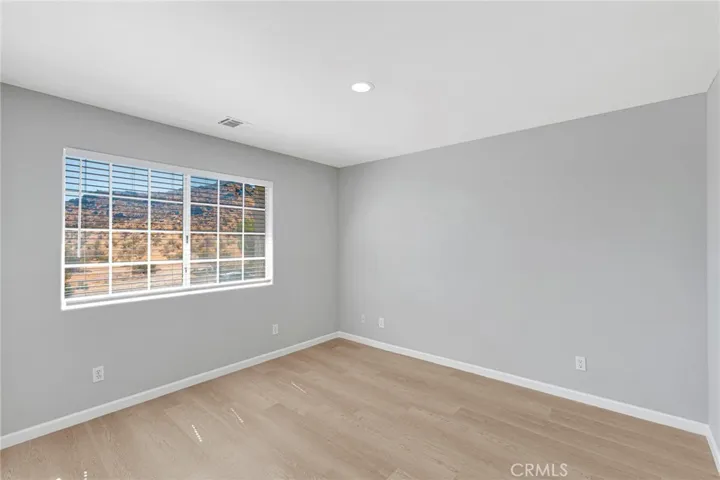 16731 Iwa Road, Apple Valley, California 92307