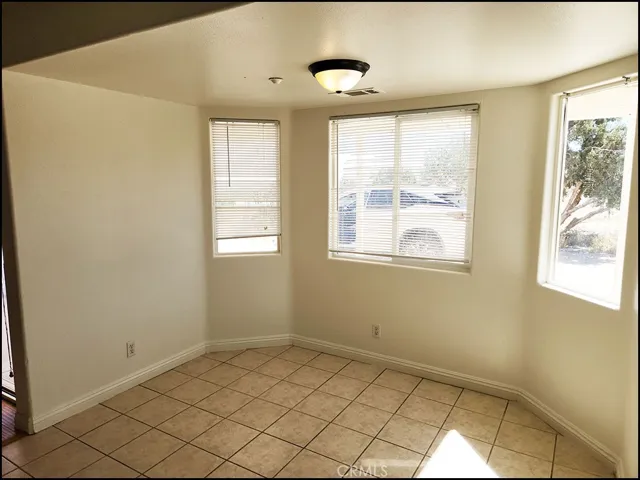 10685 Crystal Air, Pinon Hills, California 92372