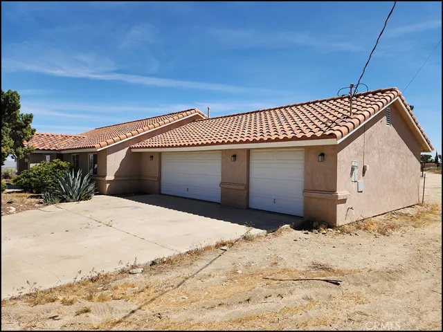 10685 Crystal Air, Pinon Hills, California 92372