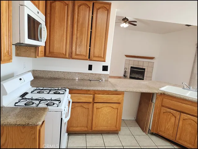 10685 Crystal Air, Pinon Hills, California 92372