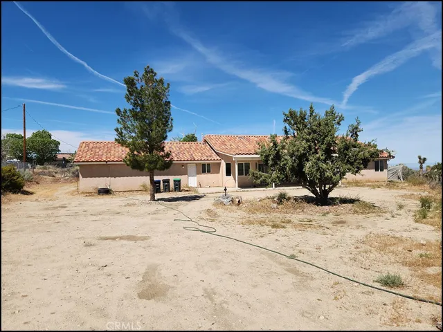 10685 Crystal Air, Pinon Hills, California 92372