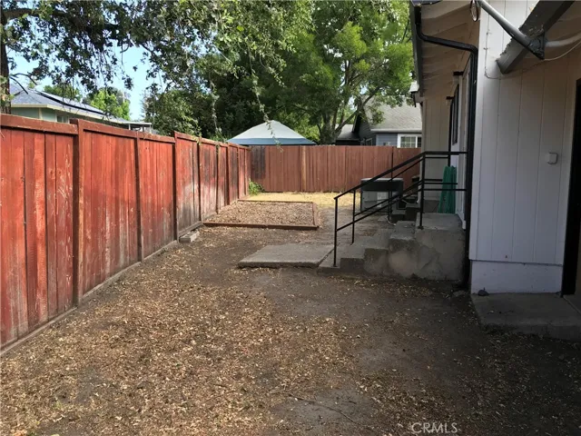 2017 Ashe Street, Lakeport, California 95453