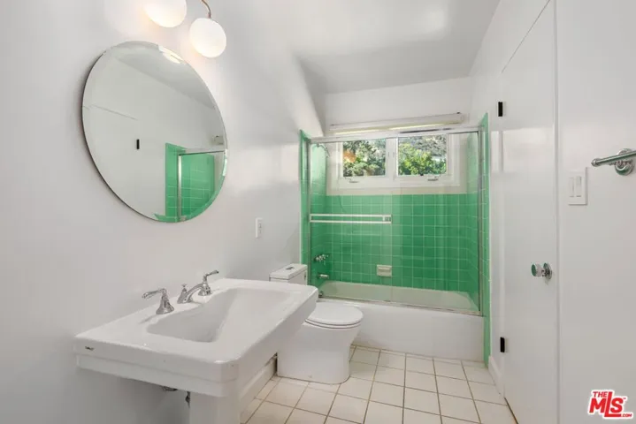 1836 N Doheny Drive, Los Angeles, California 90069