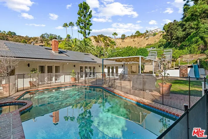 1836 N Doheny Drive, Los Angeles, California 90069