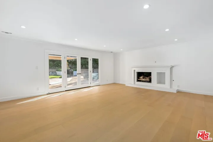 1836 N Doheny Drive, Los Angeles, California 90069