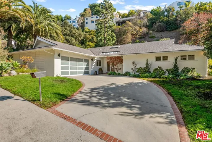 1836 N Doheny Drive, Los Angeles, California 90069