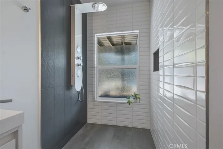 5646 Norwich Ave., Sherman Oaks, California 91411