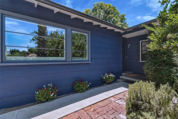 5646 Norwich Ave., Sherman Oaks, California 91411