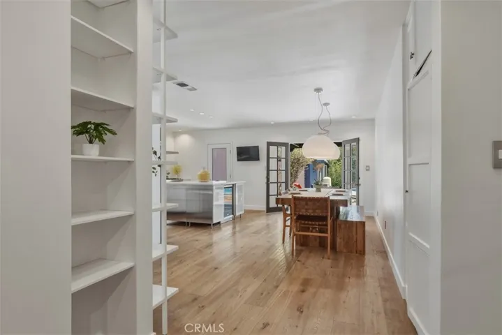 5646 Norwich Ave., Sherman Oaks, California 91411