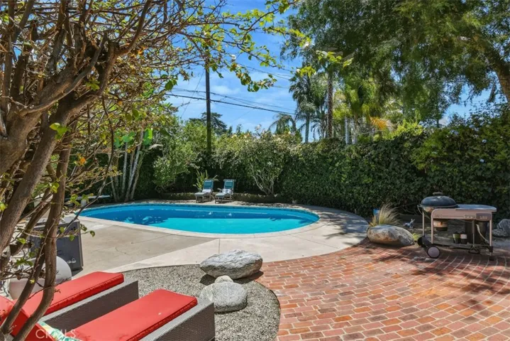 5646 Norwich Ave., Sherman Oaks, California 91411
