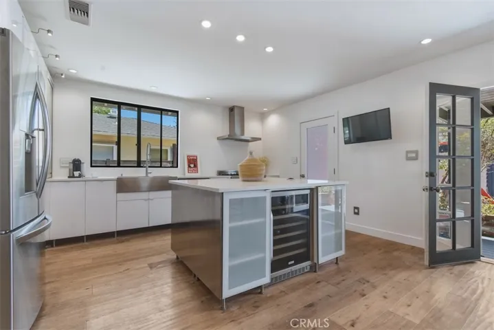 5646 Norwich Ave., Sherman Oaks, California 91411