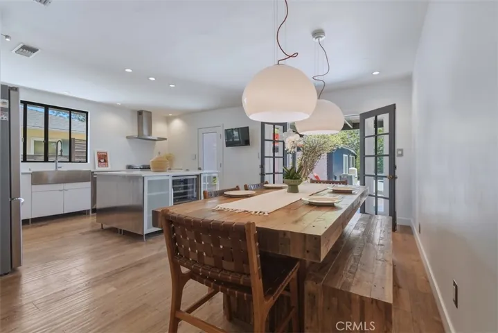 5646 Norwich Ave., Sherman Oaks, California 91411