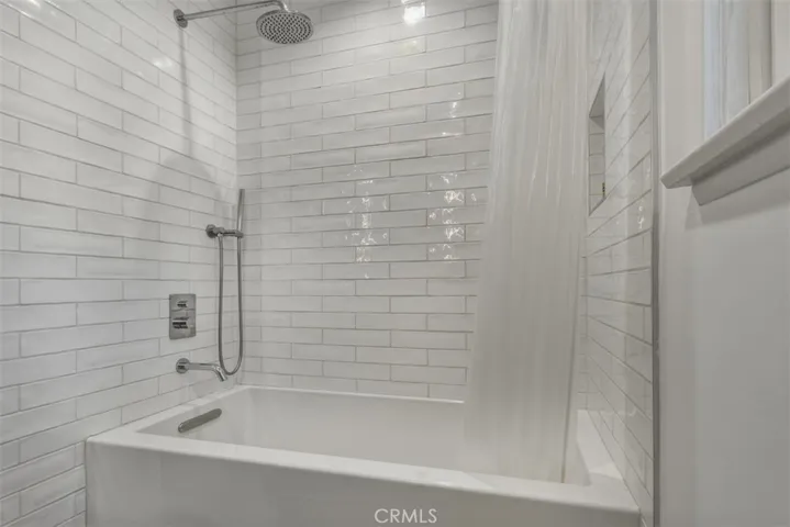 5646 Norwich Ave., Sherman Oaks, California 91411