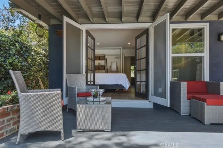 5646 Norwich Ave., Sherman Oaks, California 91411