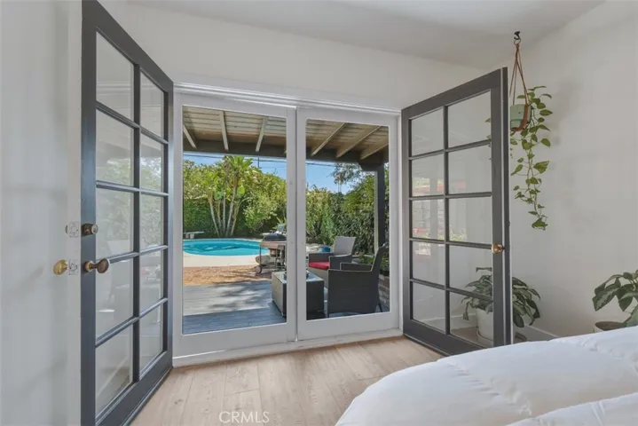 5646 Norwich Ave., Sherman Oaks, California 91411